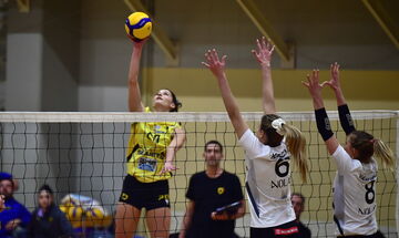 ΑΕΚ - ΠΑΟΚ 3-1: Κοιτάζει ψηλότερα 