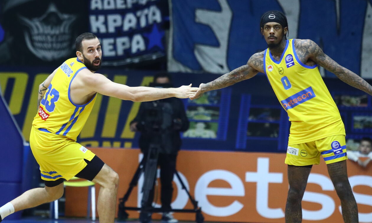 Ντινάμο Σάσαρι - Περιστέρι: Έχει προκριθεί, αλλά θέλει την πρωτιά 