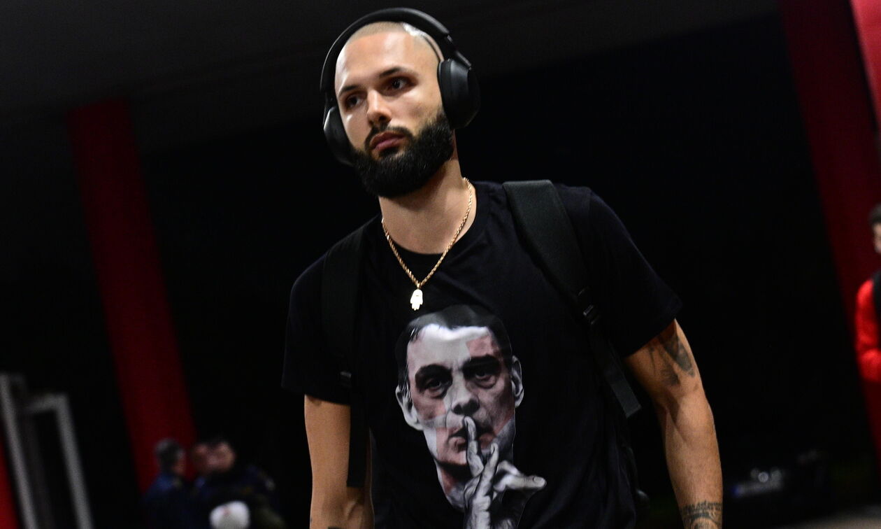 Επικός Φουρνιέ: Με μπλουζάκι Μπαρτζώκα! (pic)