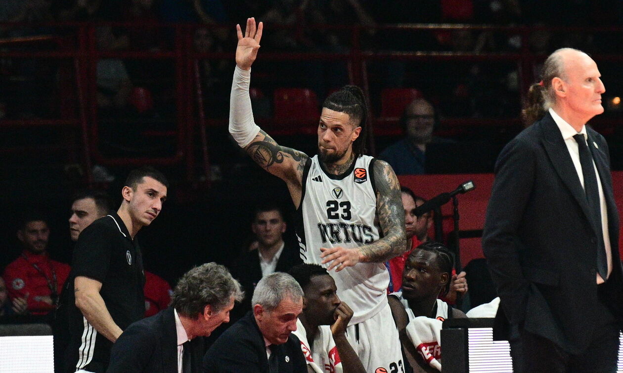 Xάκετ: «Είναι πάντα δύσκολο να παίζεις στο ΣΕΦ - Θυμάμαι τις ωραίες στιγμές που πέρασα»