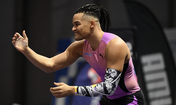 Πρώτος ο Καραλής με 5.90μ. στο Fly Athens Indoor της Παιανίας!