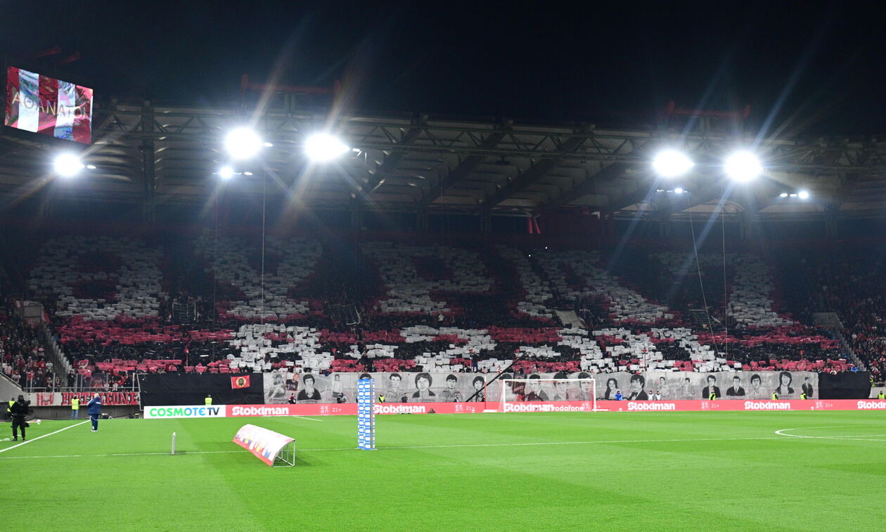 Ολυμπιακός: Το κορεό για τα αδικοχαμένα θύματα της Θύρας 7