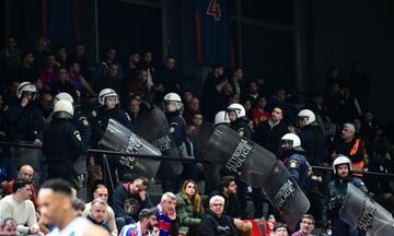 Σκληρή ανακοίνωση Μπεσίκτας για υβριστικό πανό