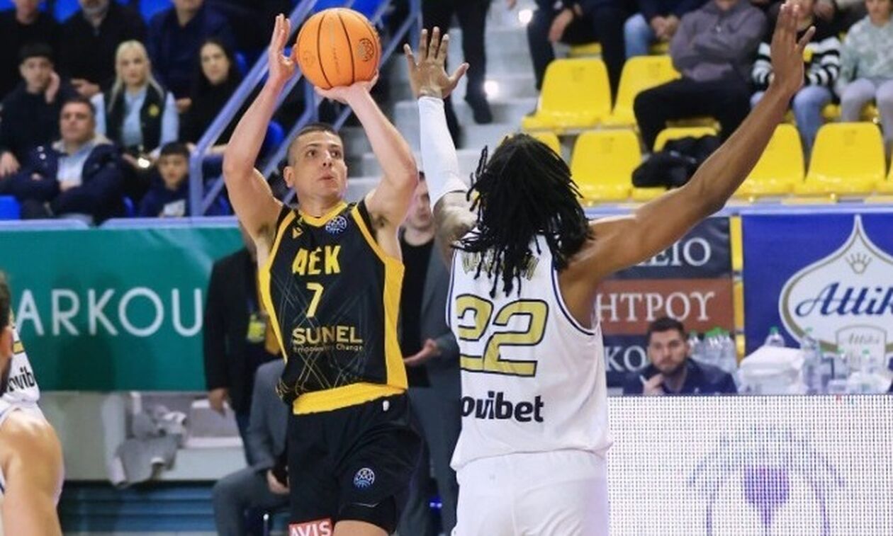 Εξετάσεις για τον αρχηγό της ΑΕΚ Δημήτρη Φλιώνη