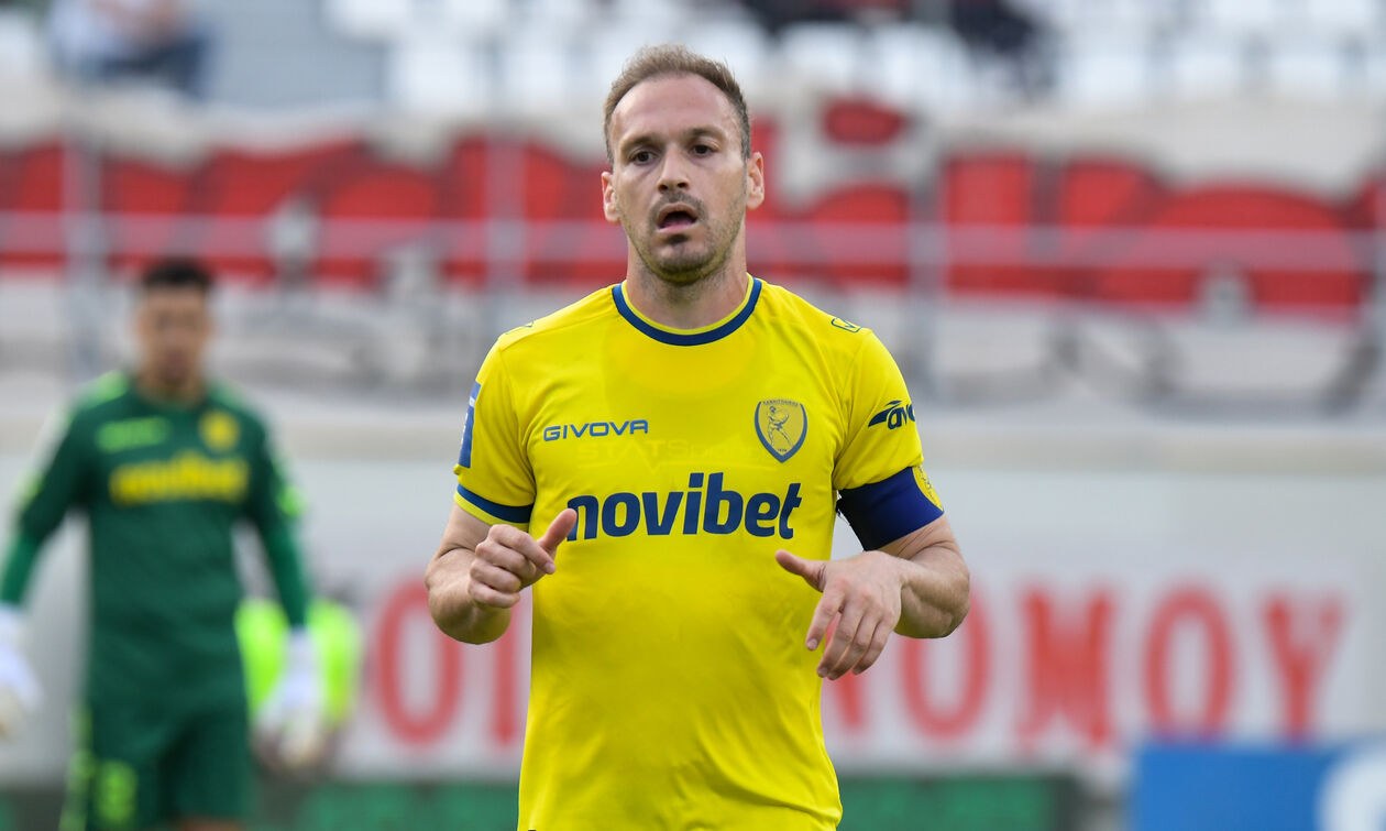 Αποσύρθηκε ο Μπακάκης 