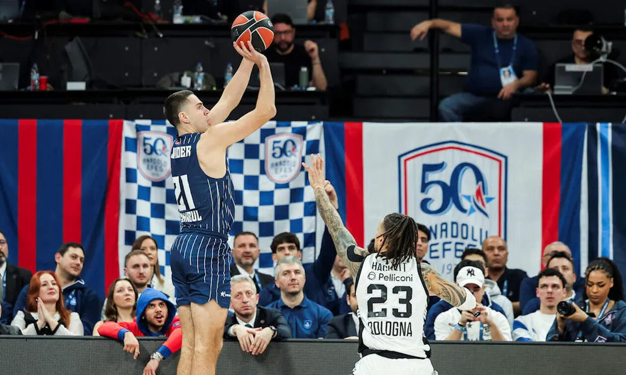 Ευρωλίγκα: Τρίτη σερί νίκη η Εφές (highlights)