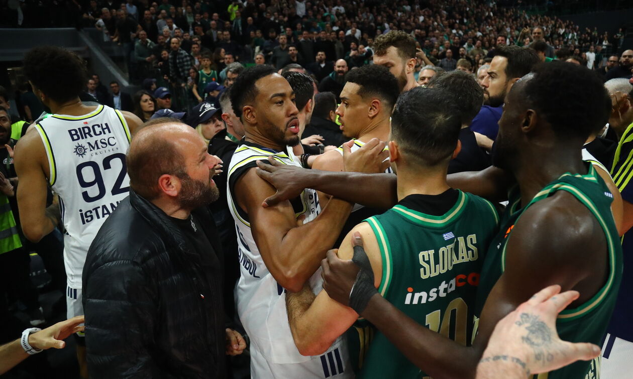 Μεγάλη ένταση μετά το σουτ του Μπάλντουιν