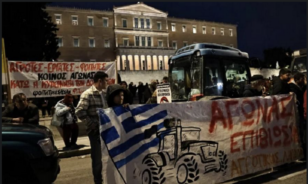 Ολονυχτία» στο Σύνταγμα 40 και πλέον τρακτέρ αγροτών! 