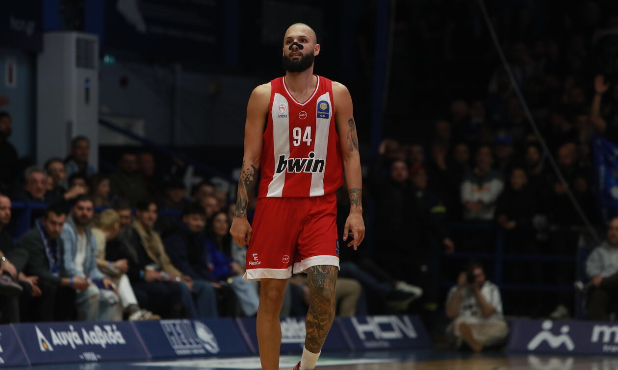 Φουρνιέ: «Αφιερώνω την εμφάνιση μου στη γυναίκα μου»