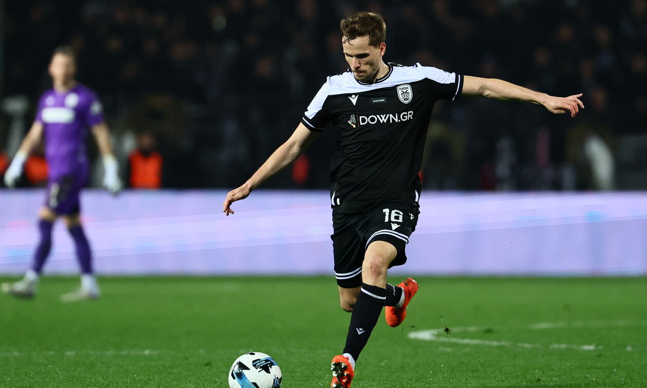 ΠΑΟΚ: Συμπλήρωσε κάρτες ο Κεντζιόρα