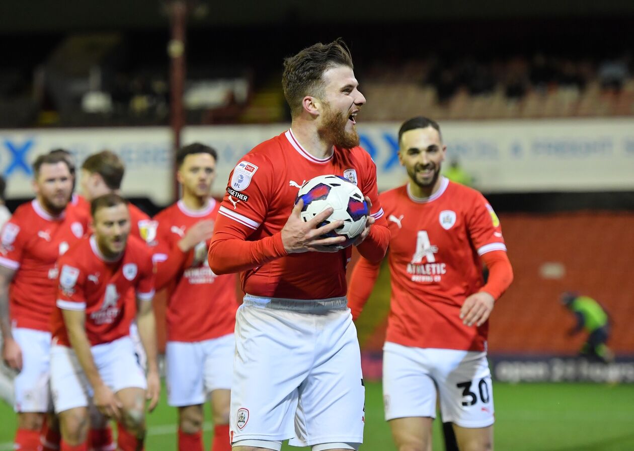 ΦΩΣ στο Στοίχημα: Γκολ και θέαμα στο Μπάρνσλεϊ   