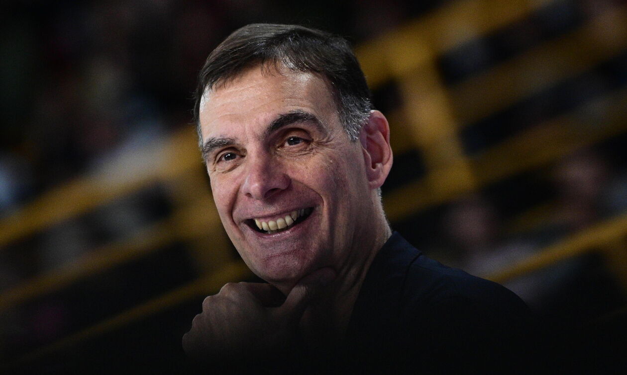 Μπαρτζώκας: «Να συνεχίσουμε να είμαστε σοβαροί» - Τι είπε για Τζόουνς