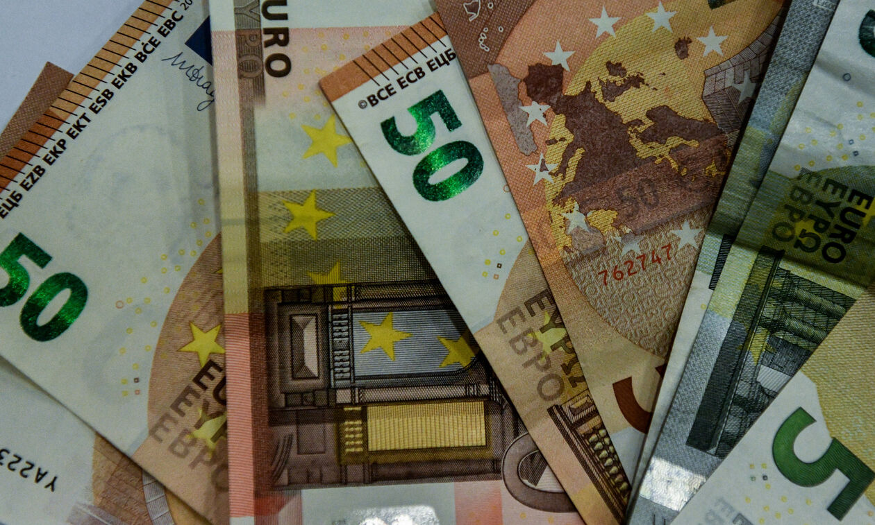 «Φέσια» Δημοσίου: Χαμήλωσαν μισό δισ. ευρώ σε ένα μήνα 