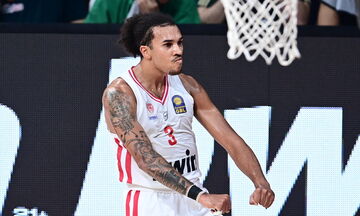 Ουόρντ: Ο λόγος που έκλεισε τα προσωπικά του σόσιαλ μίντια