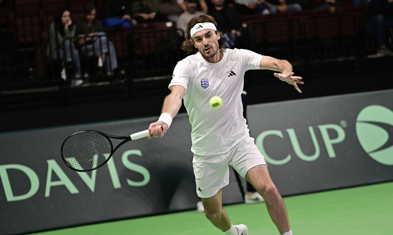 Τσιτσιπάς: «Να αρχίσουν να παίζουν περισσότερα παιδιά backhand»