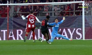 Ολυμπιακός - Λεβερκούζεν | Αστοχεί σε τετ α τετ με τον Τζολάκη ο Πόκου (vid)