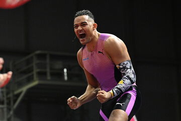 Ξανά πάνω από τα 6,00μ. ο σπουδαίος Καραλής