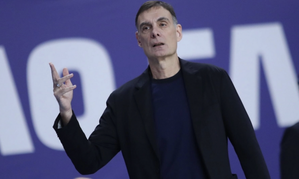 Oλυμπιακός: Με Μιλουτίνοφ, Τζόουνς, Μόρις αλλά χωρίς Πίτερς-Νιλικίνα η 6αδα των ξένων για τον τελικό