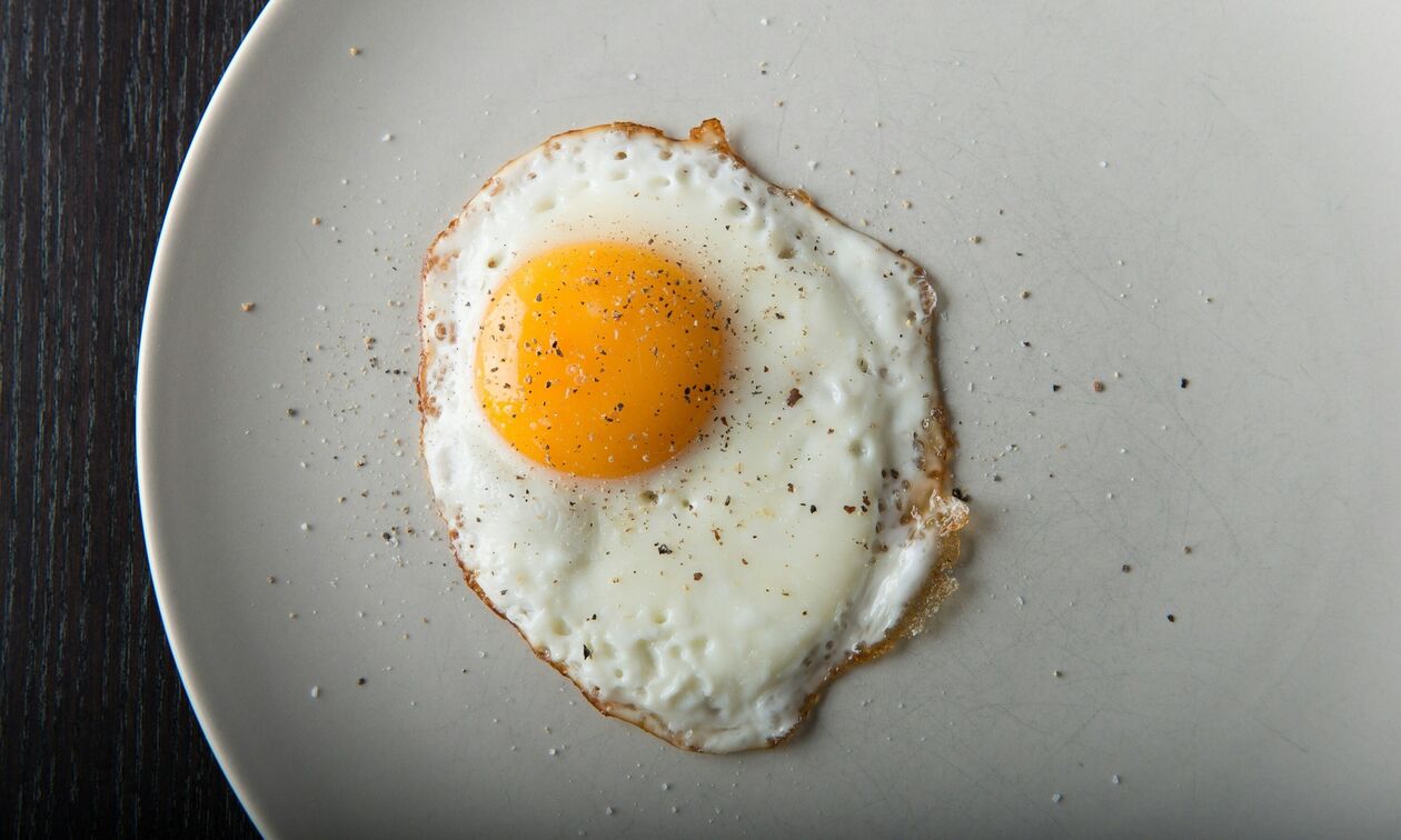 Αυγά και χοληστερίνη: Να ξεχάσουμε ό,τι ξέραμε συστήνει νέα έρευνα
