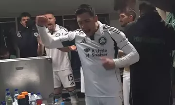 Μπακασέτας: «Υποφέραμε πολύ αυτή τη χρονιά, αλλά το αξίζαμε το γ@μ!μ€νο!» (vid)