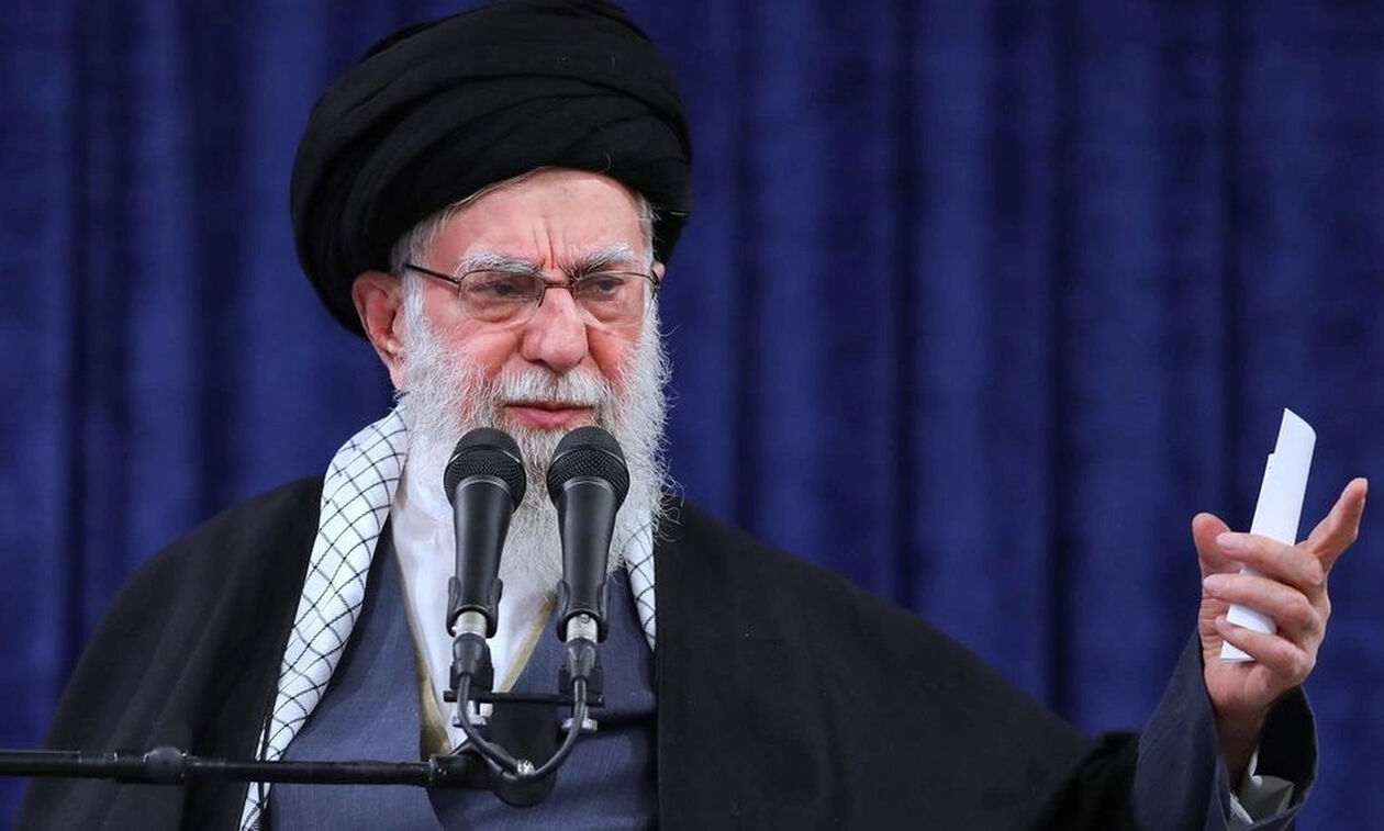 Νεκρός ο Χαμενεΐ σύμφωνα με το Ισραήλ, διαψεύδει το Ιράν 