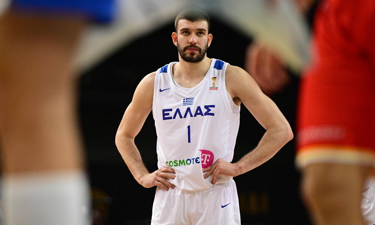 Εθνική: Xωρίς τον τραυματία Ρογκαβόπουλο με το Μαυροβούνιο, στη θέση του ο Κακλαμανάκης