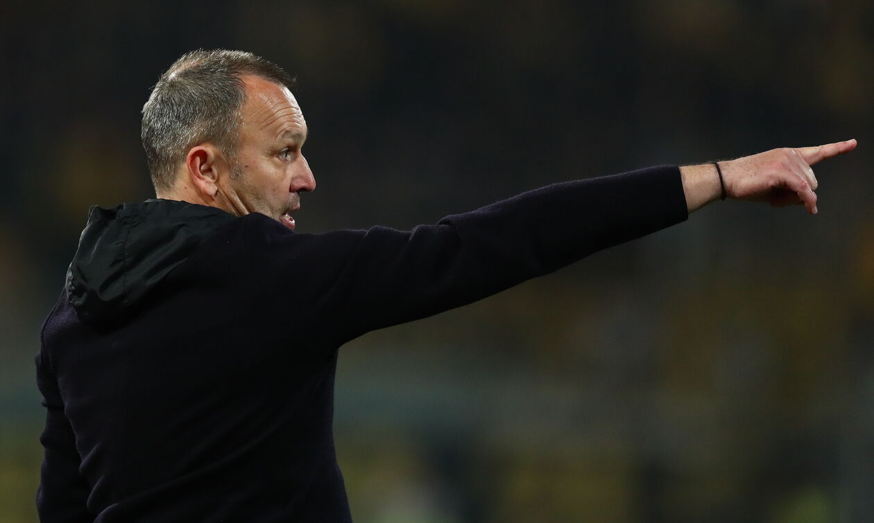 Μπράτσος: «Περήφανος για τους παίκτες μου»