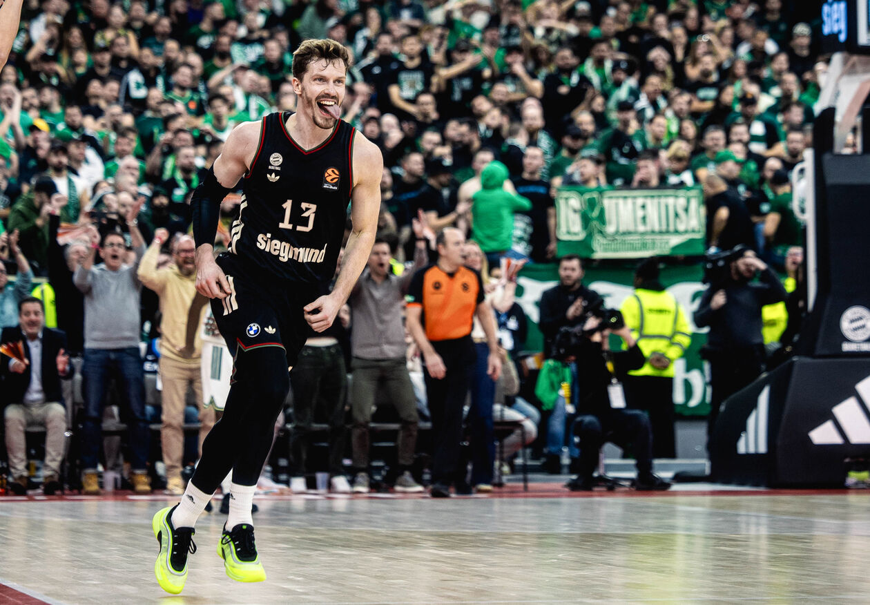 Μπάγερν: Διατηρεί στο ρόστερ της τον Ομπστ