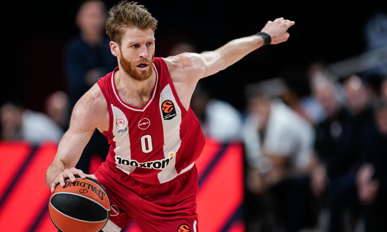 Ολυμπιακός: Αμφίβολοι για το ντέρμπι οι Βεζένκοφ και Γουόκαπ