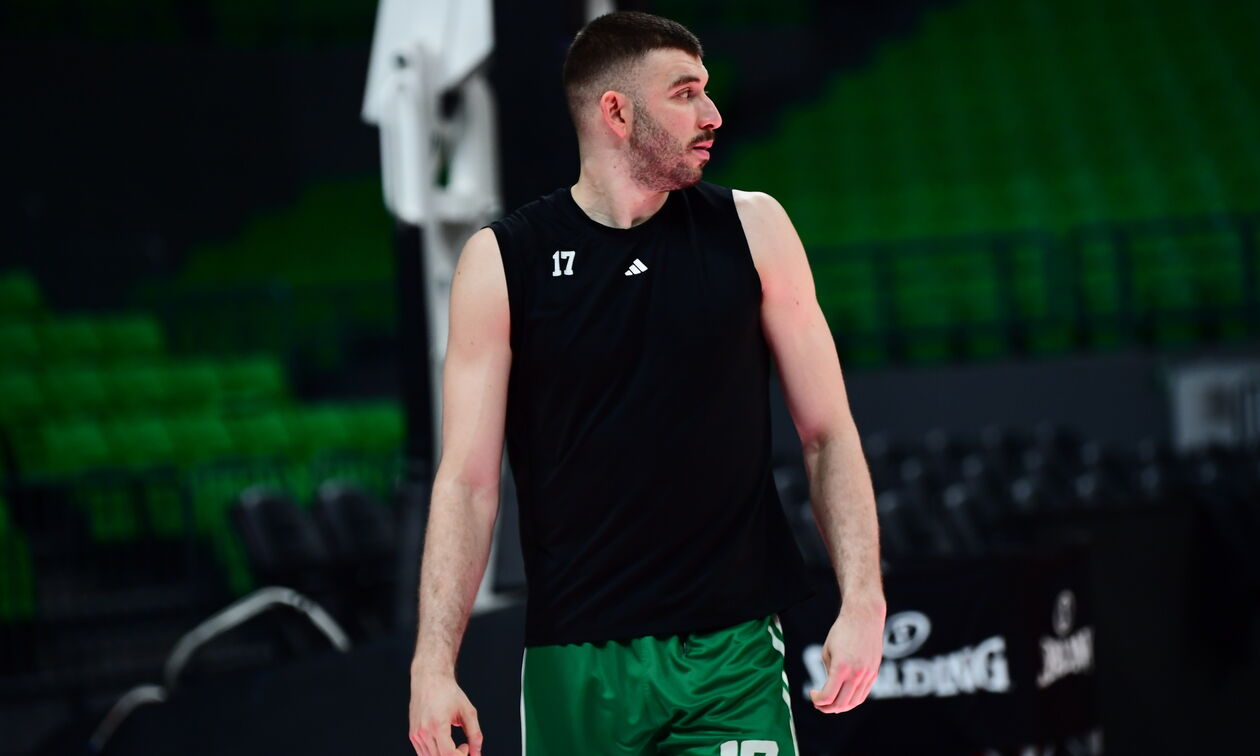 Ρογκαβόπουλος: «Πρέπει να πάρουμε το ματς γιατί έχουμε μείνει πίσω βαθμολογικά»