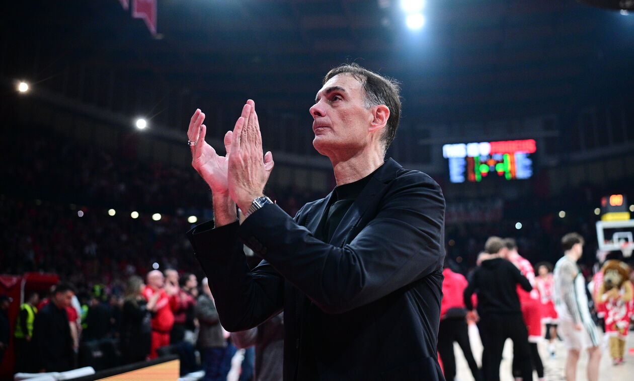 Μπαρτζώκας: «Όλα τα εύσημα σε εσάς, παίξαμε σαν Ολυμπιακός»