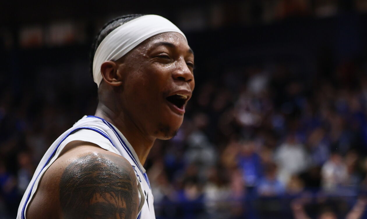 Ντέιβις: «Δακρύζουν τα μάτια μου»