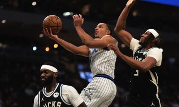 NBA: Βαριά ήττα των Μπακς από τους Μάτζικ (highlights)