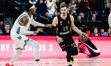 Μπάγερν: Ανανέωσε ο Ομπστ