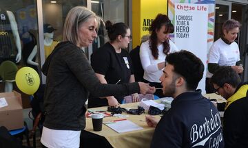 Εθελοντική αιμοδοσία πριν το Άρης - Μαρούσι