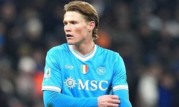 Νάπολι: Ο ΜακΤόμινεϊ υπογράφει νέο συμβόλαιο