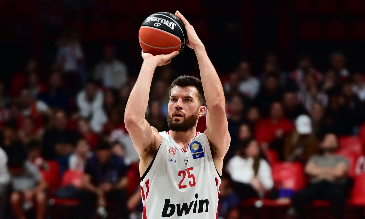 Παρί - Ολυμπιακός: Απίθανη επιθετική παράσταση με 8/10 τρίποντα! (vid)