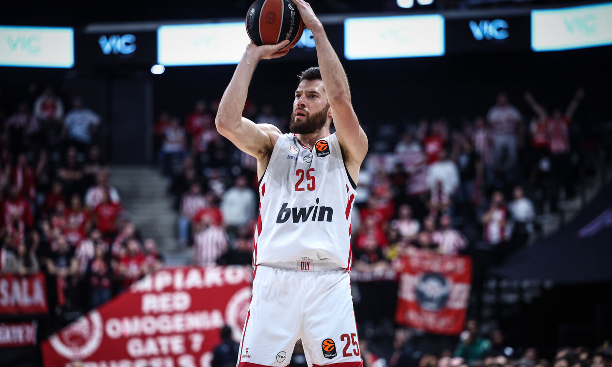 Πίτερς: «Παίξαμε την άμυνα του Ολυμπιακού στο δεύτερο ημίχρονο»