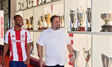 ΕΠΙΣΗΜΟ: Ο Ελ Κααμπί συνεχίζει στον Ολυμπιακό (vid)