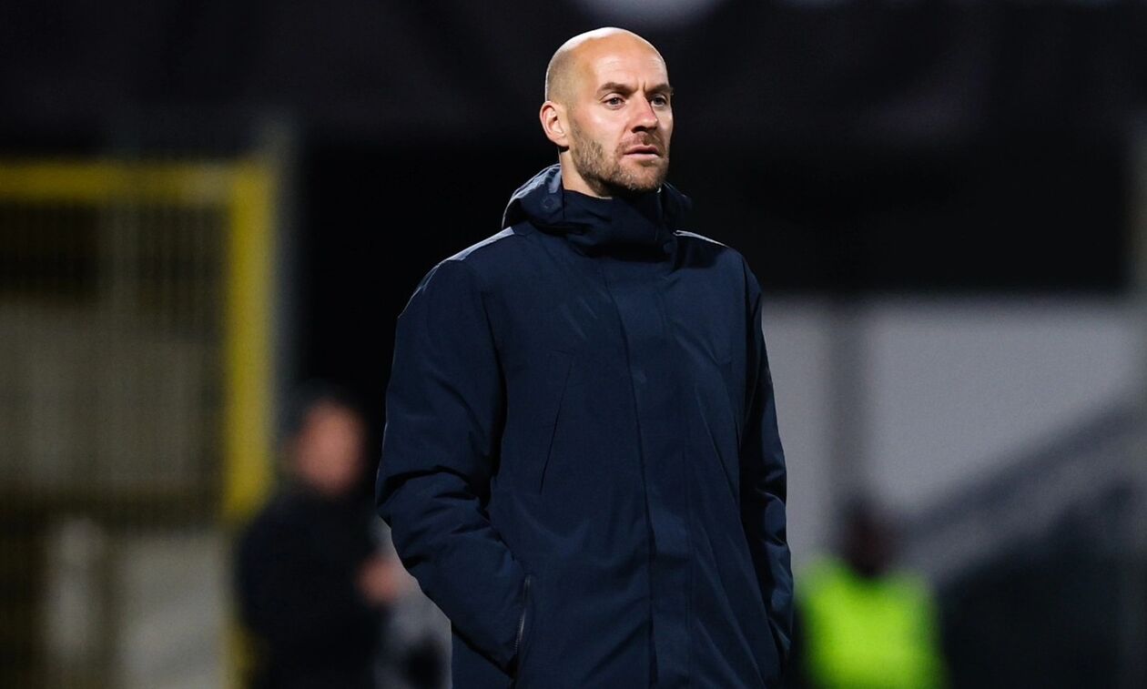 Tσέλιε: Απέλυσε τον Μαγέφσκι