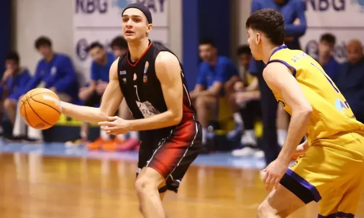 Χαντζής: «Νιώθουμε ότι μπορούμε να τα βάλουμε με όλους»