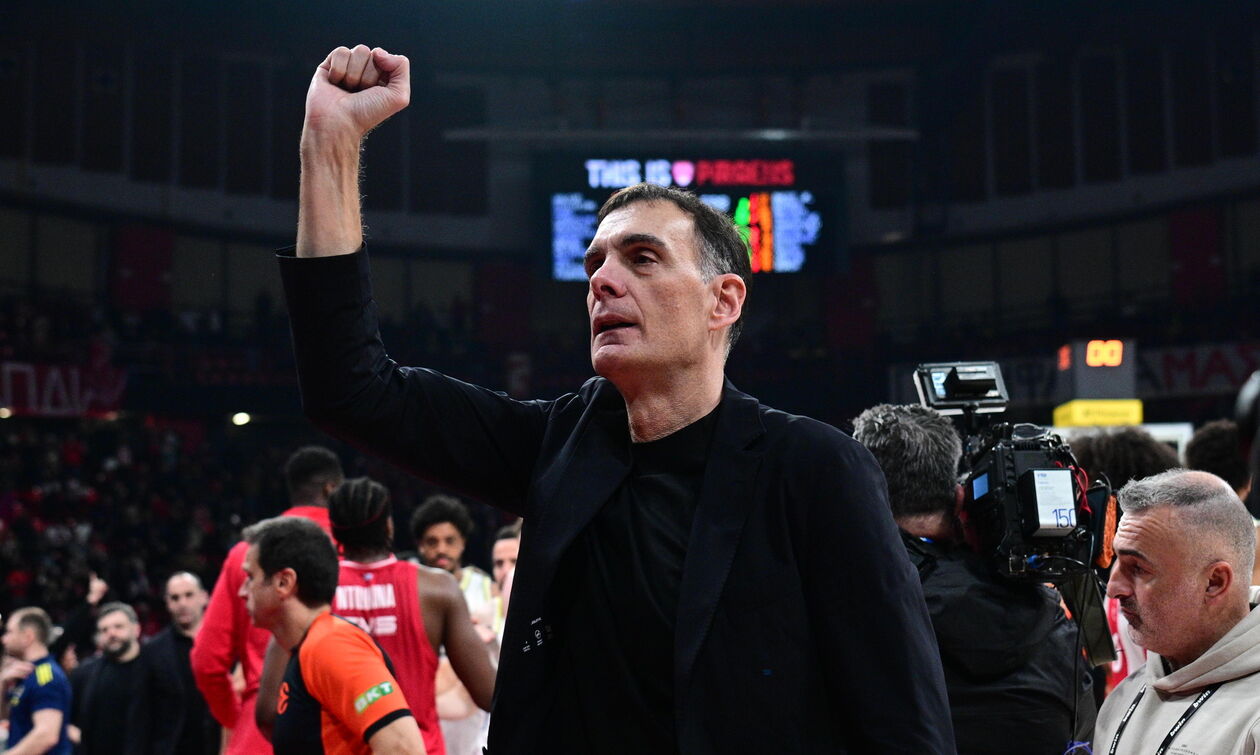 Μπαρτζώκας: «Υπέροχο που γύρισαν Βεζένκοφ και Ουυόκαπ»