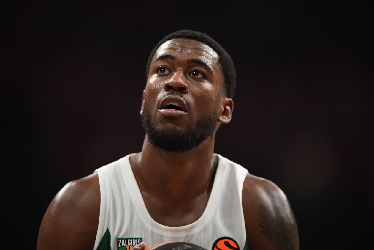 «Συμφώνησε με την Μπαρτσελόνα ο Μόουζες Ράιτ»