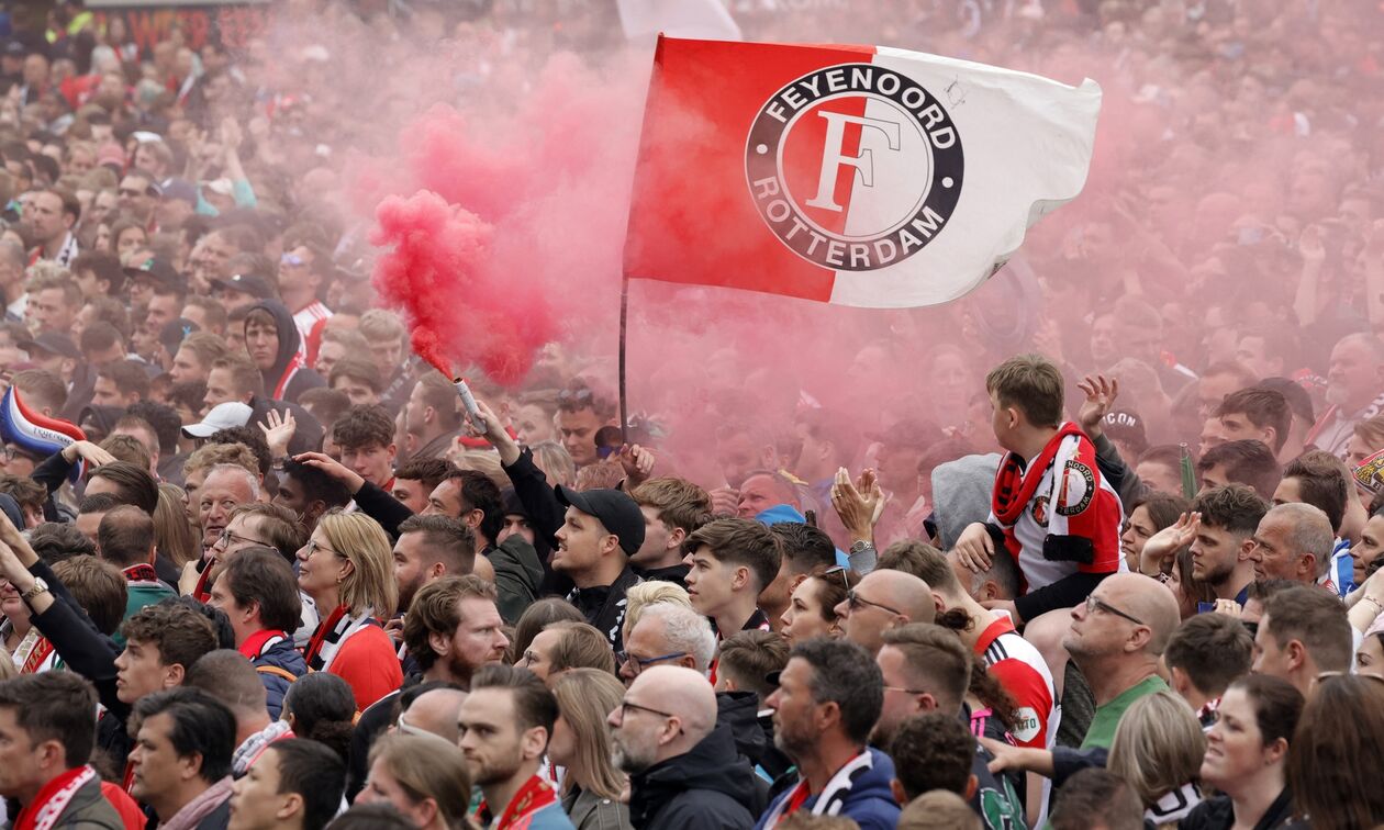 Φέγενορντ: Φανταστική ατμόσφαιρα από τους φιλάθλους ενόψει Άγιαξ (vids)