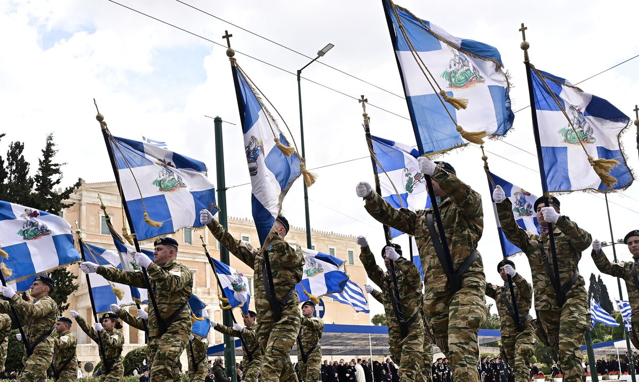 25η Μαρτίου: Μεγαλειώδης η στρατιωτική παρέλαση στην Αθήνα 
