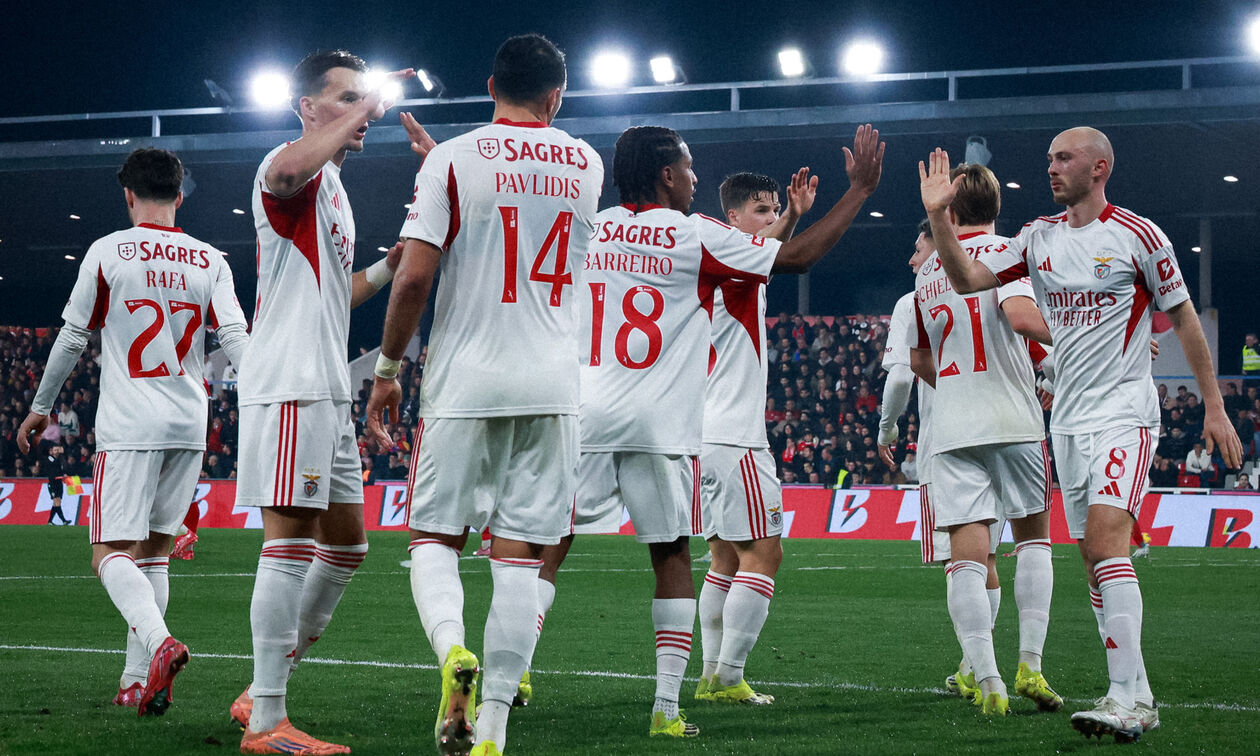 UEFA: Τιμώρησε με πρόστιμο τη Μπενφίκα για ρατσιστική συμπεριφορά των οπαδών της