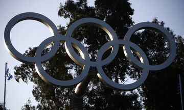 Η ΔΟΕ απαγορεύει τη συμμετοχή τρανς αθλητών στους Ολυμπιακούς Αγώνες του 2028