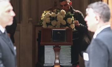 Μαρινέλλα: Πλήθος κόσμου στο τελευταίο αντίο