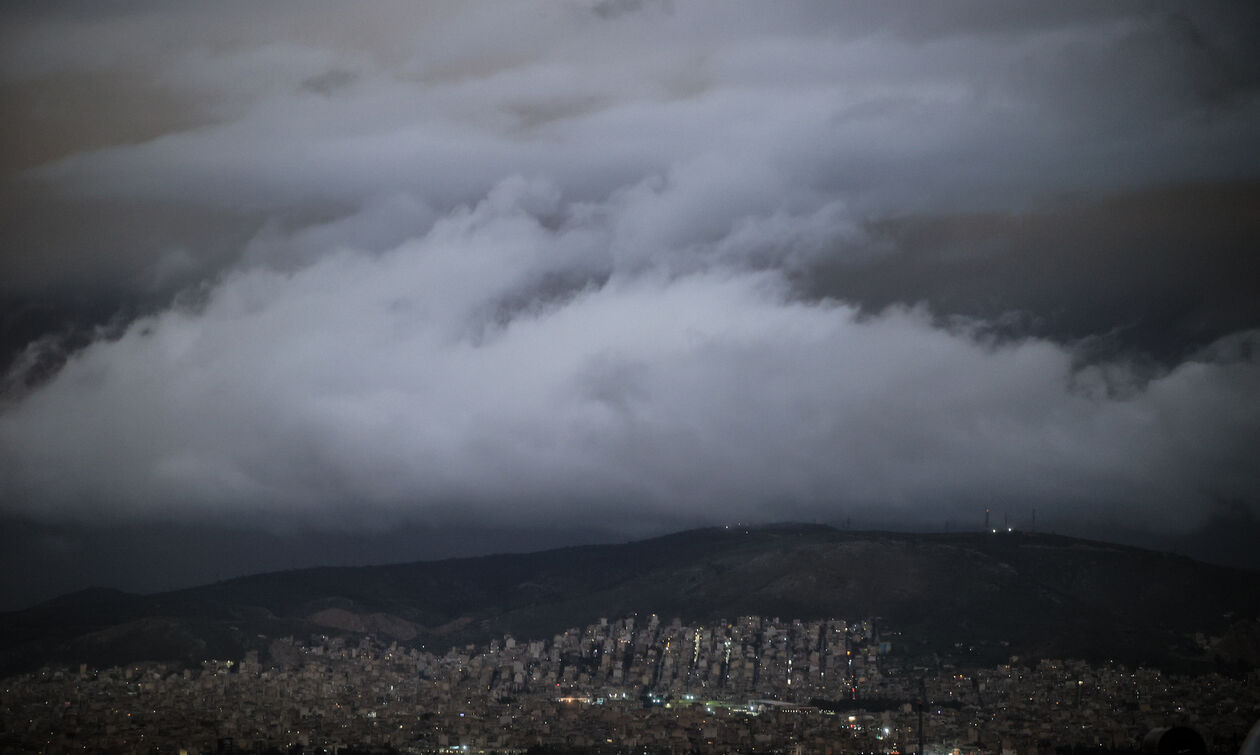 Καιρός: Ισχυρές βροχές και καταιγίδες 