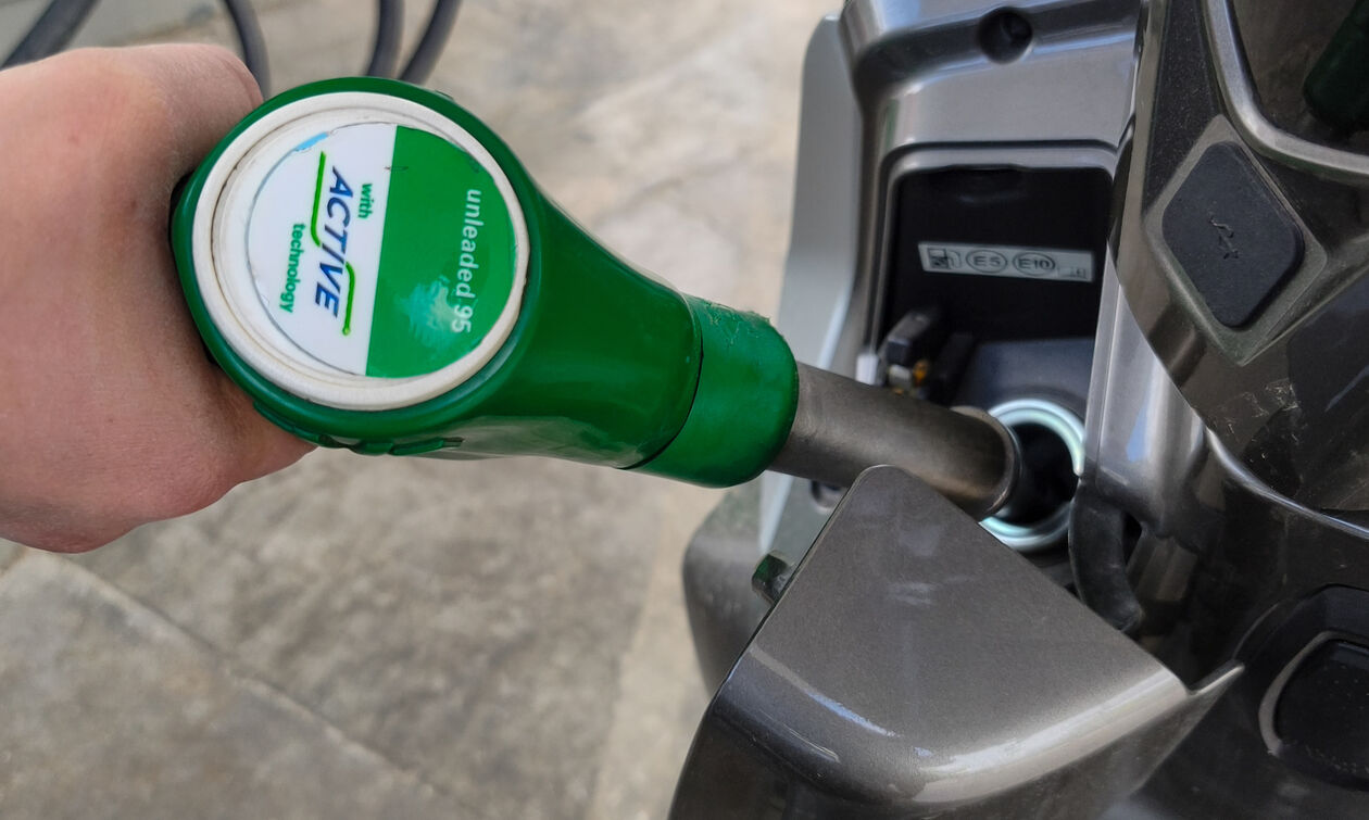 Πρόστιμα σε πρατήρια για υπέρβαση του πλαφόν στα καύσιμα
